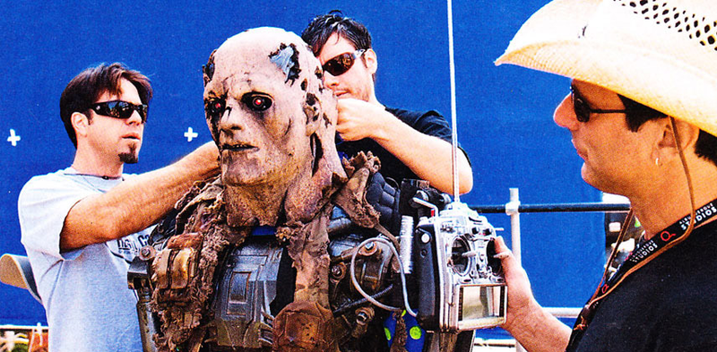 Illustration for article titled Terminator's T-600s Look Like Terrifying Frankenstein Clowns